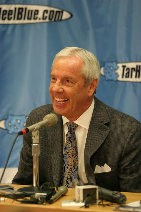Roy Williams (basketball coach): American basketball player and coach