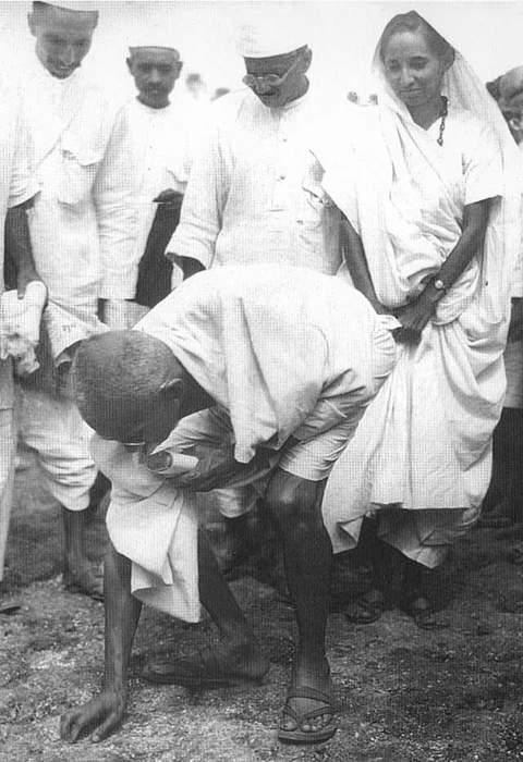 Salt March: 1930 Indian protest led by Mahatma Gandhi