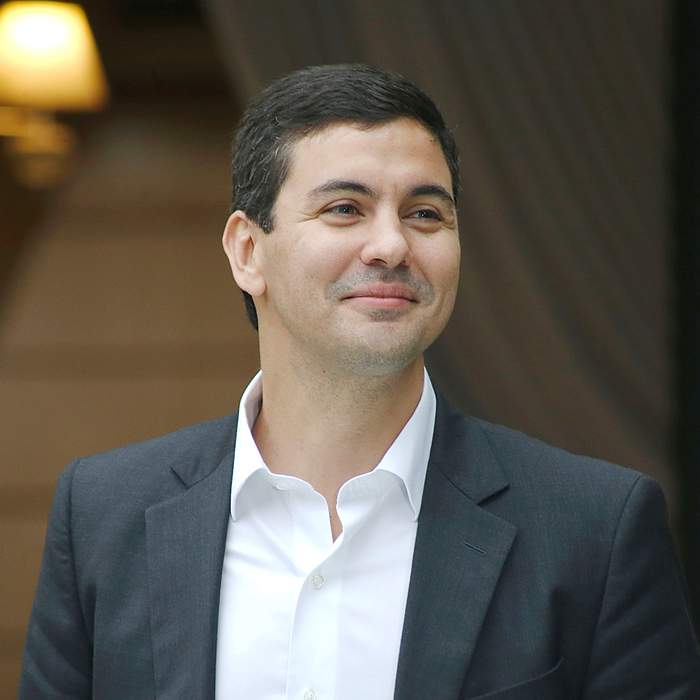 Santiago Peña: President of Paraguay since 2023