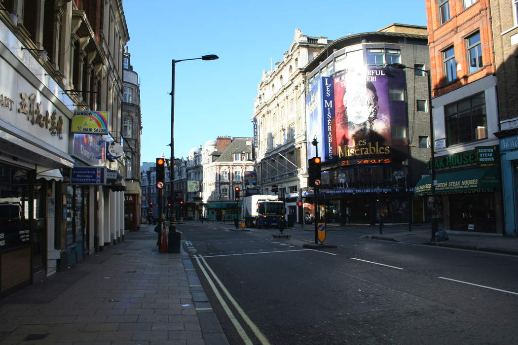 Shaftesbury Avenue: Major street in the West End of London