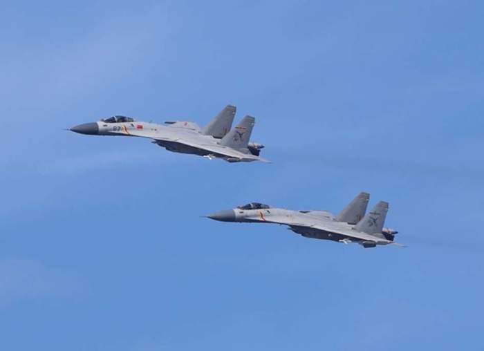 Shenyang J-15: Chinese fourth-generation carrier-based multirole fighter