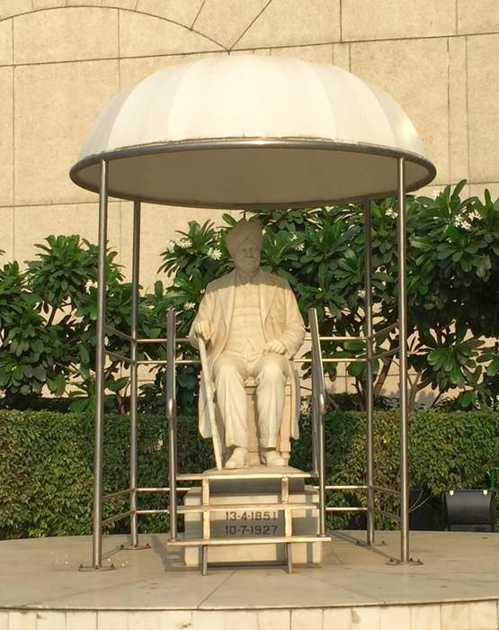 Sir Ganga Ram Hospital (India): For-profit hospital in Delhi