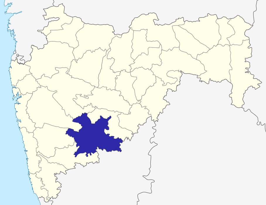 Solapur district: District of Maharashtra in India