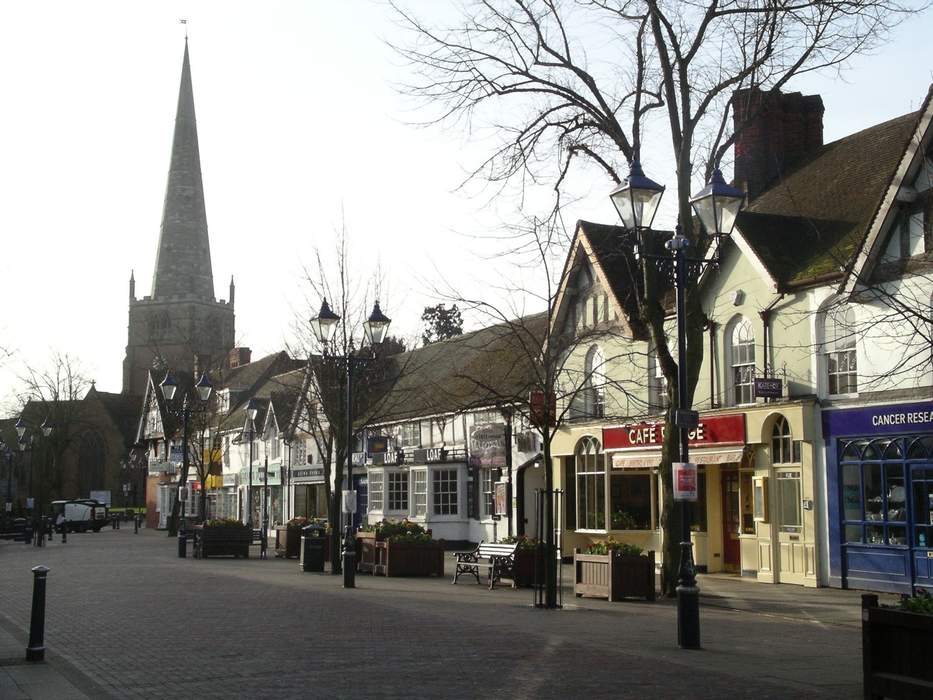 Solihull: Town in West Midlands, England