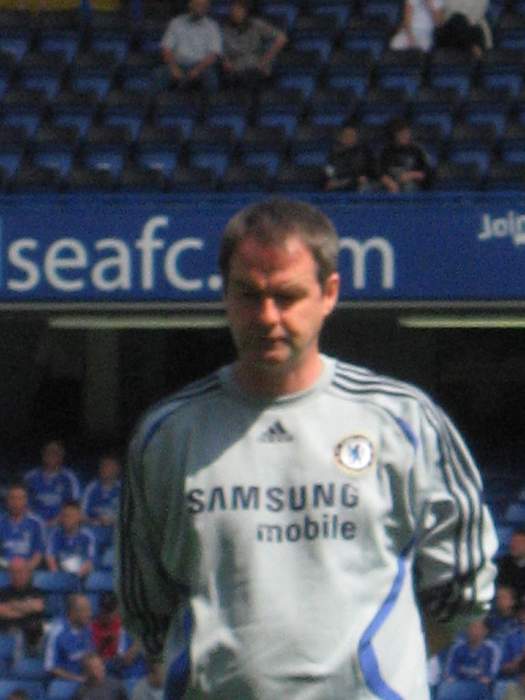 Steve Clarke: Scottish footballer and manager