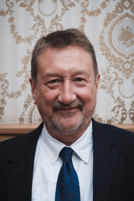 Steven Knight: British screenwriter and film director (born 1959)