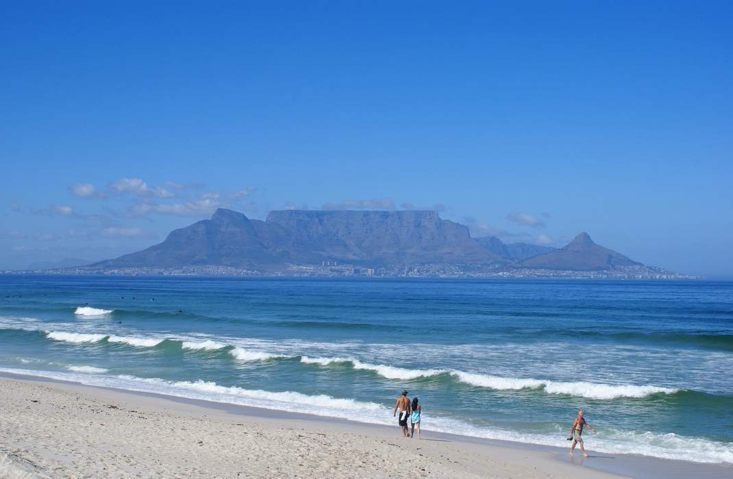 Table Mountain: Flat-topped mountain overlooking the city of Cape Town, South Africa
