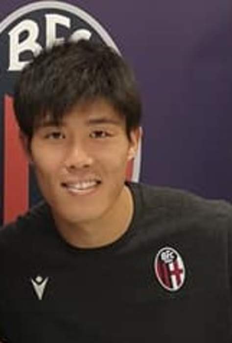Takehiro Tomiyasu: Japanese footballer (born 1998)