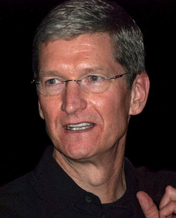 Tim Cook: American business executive (born 1960)