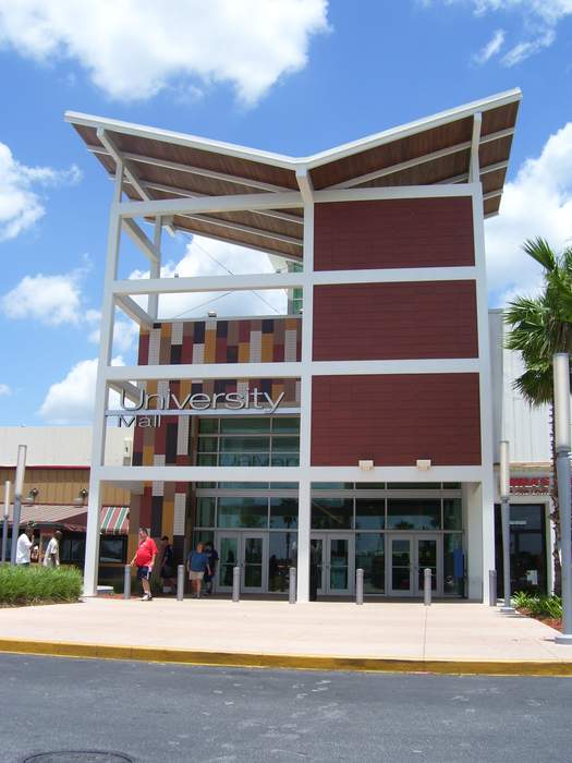 University Mall (Tampa, Florida): Shopping mall in Florida, United States