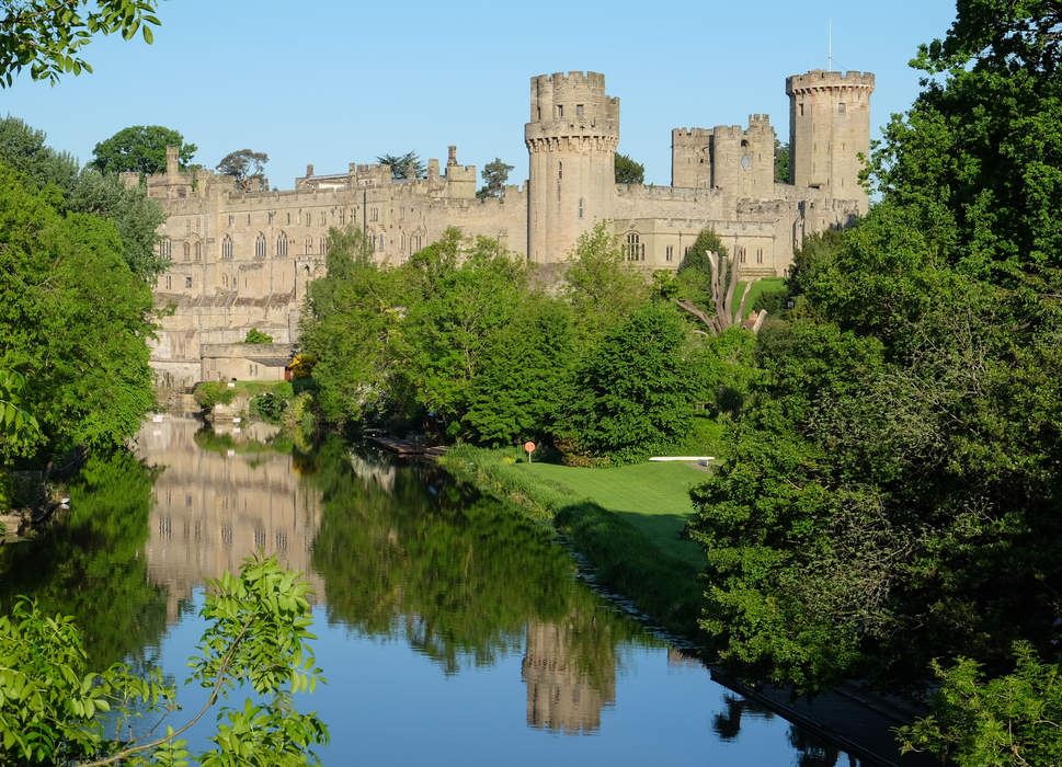 Warwick Castle: Medieval motte-and-bailey castle in Warwickshire, England